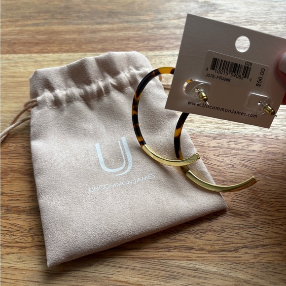 Uncommon James Tortoise and Gold Hoop Earrings - Picture 6 of 7